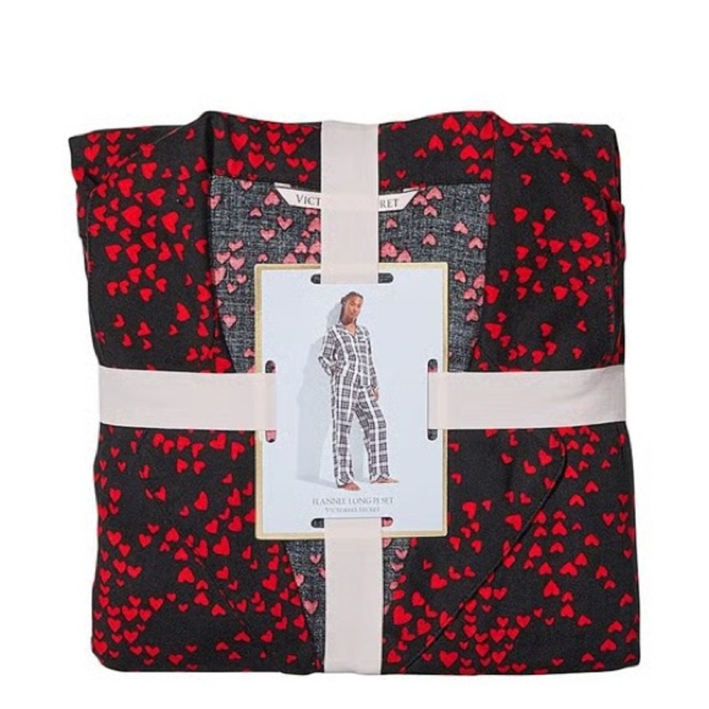 Victoria’s Secret Red Heart Patterned Pajama Set